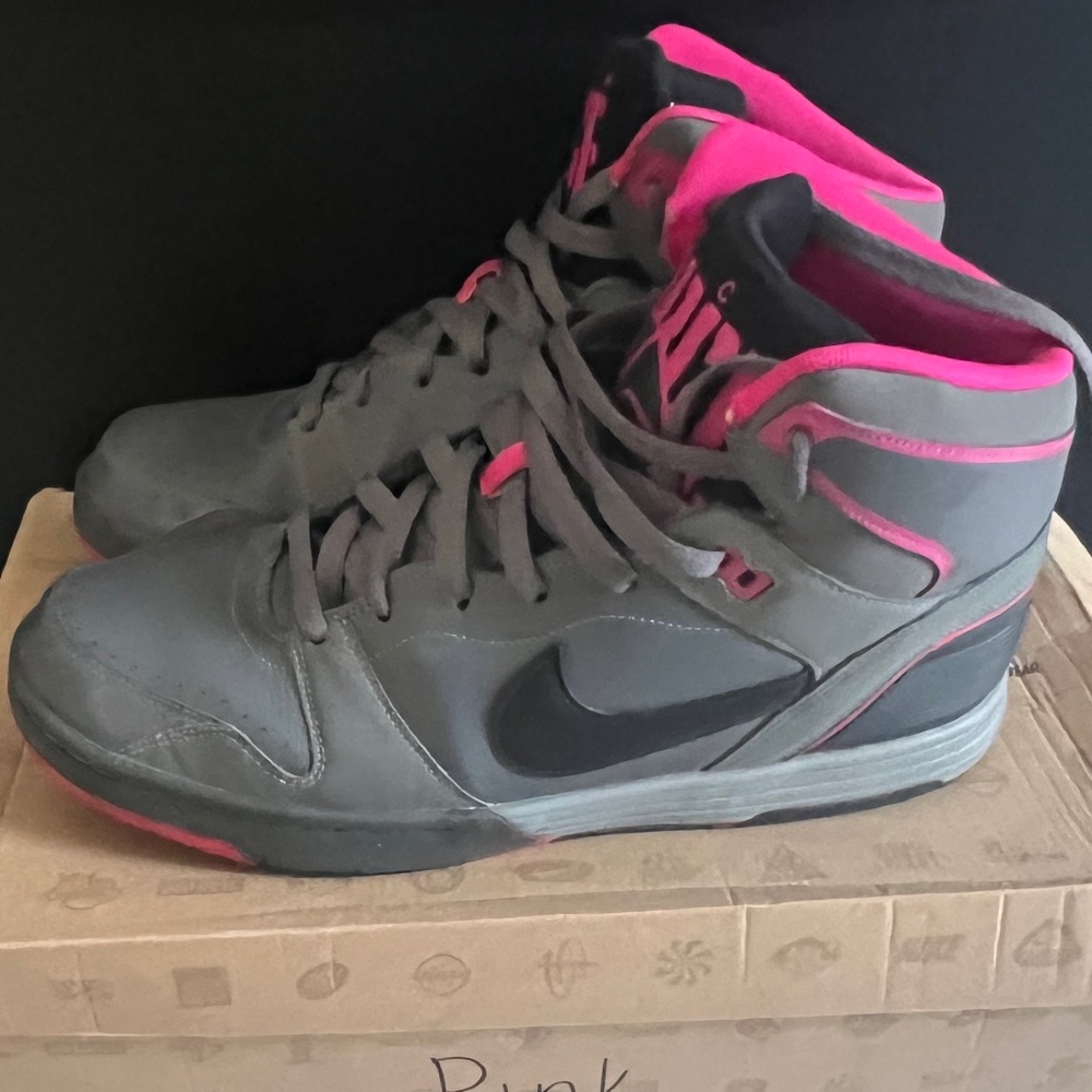 Nike Mach Force Mid